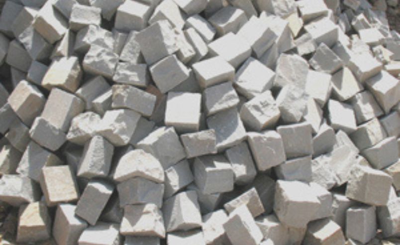 Kandla Grey Limestone Cobbles