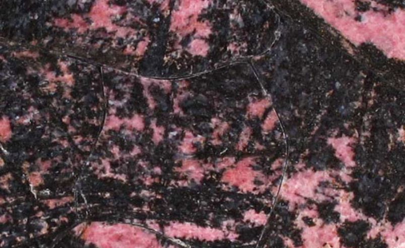 Rhodnonite